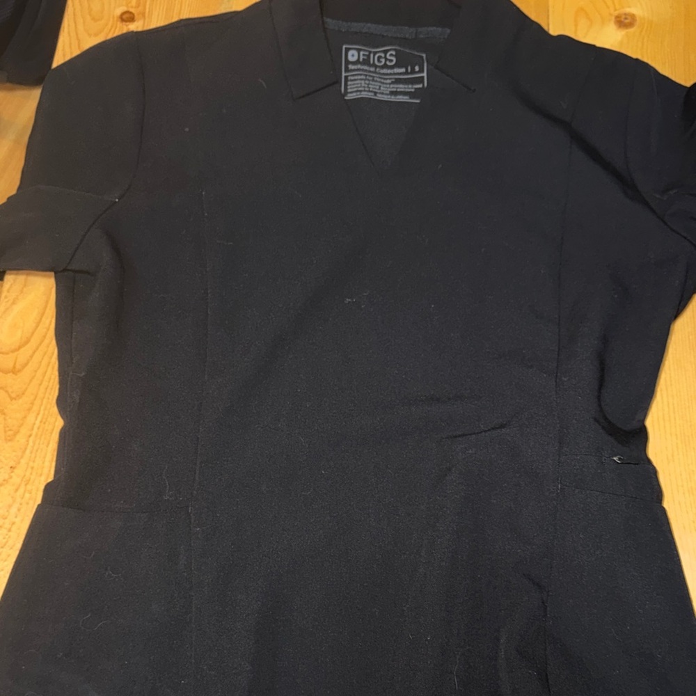 Figs V‑Neck scrub Top